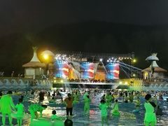 -汤山欢乐雪世界
