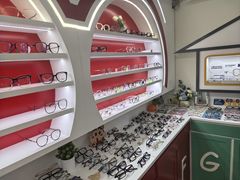 -美空眼镜·星趣控·新乐学·控优点合作店(周浦万达店)