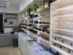 -天空之镜眼镜店蔡司依视路授权店(天通苑店)