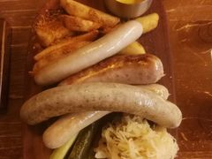 -麦落精酿啤酒餐吧(先农大院店)