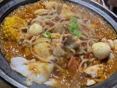 -极有家小鱼小鸡石锅煲(佳兆业店)