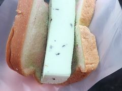 -詹爷爷乌节路街头冰淇淋