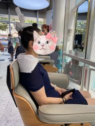 -PE SALON 