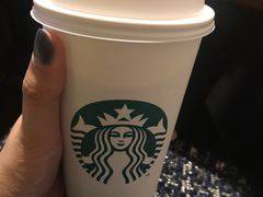 -星巴克(上海虹桥新天地二店)
