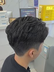 -尤司男士国潮理发馆