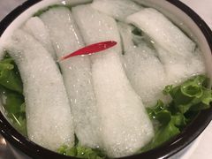 -尚尚仙·酸汤猪手·猪肚鸡火锅(华联万柳购物中心店)