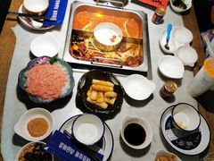 -尚尚仙·酸汤猪手·猪肚鸡火锅(华联万柳购物中心店)