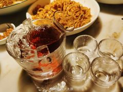 自制杨梅酒-初蓉丨遇见新川菜(亲贤街荣耀店)