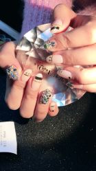 -沫儿·美甲美睫·半永久·皮肤管理