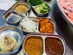 -哈哈碳都·牛肋条无限自助烤肉(宝龙店)
