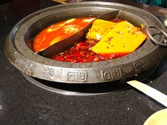 -宽板凳老灶火锅(簋街店)