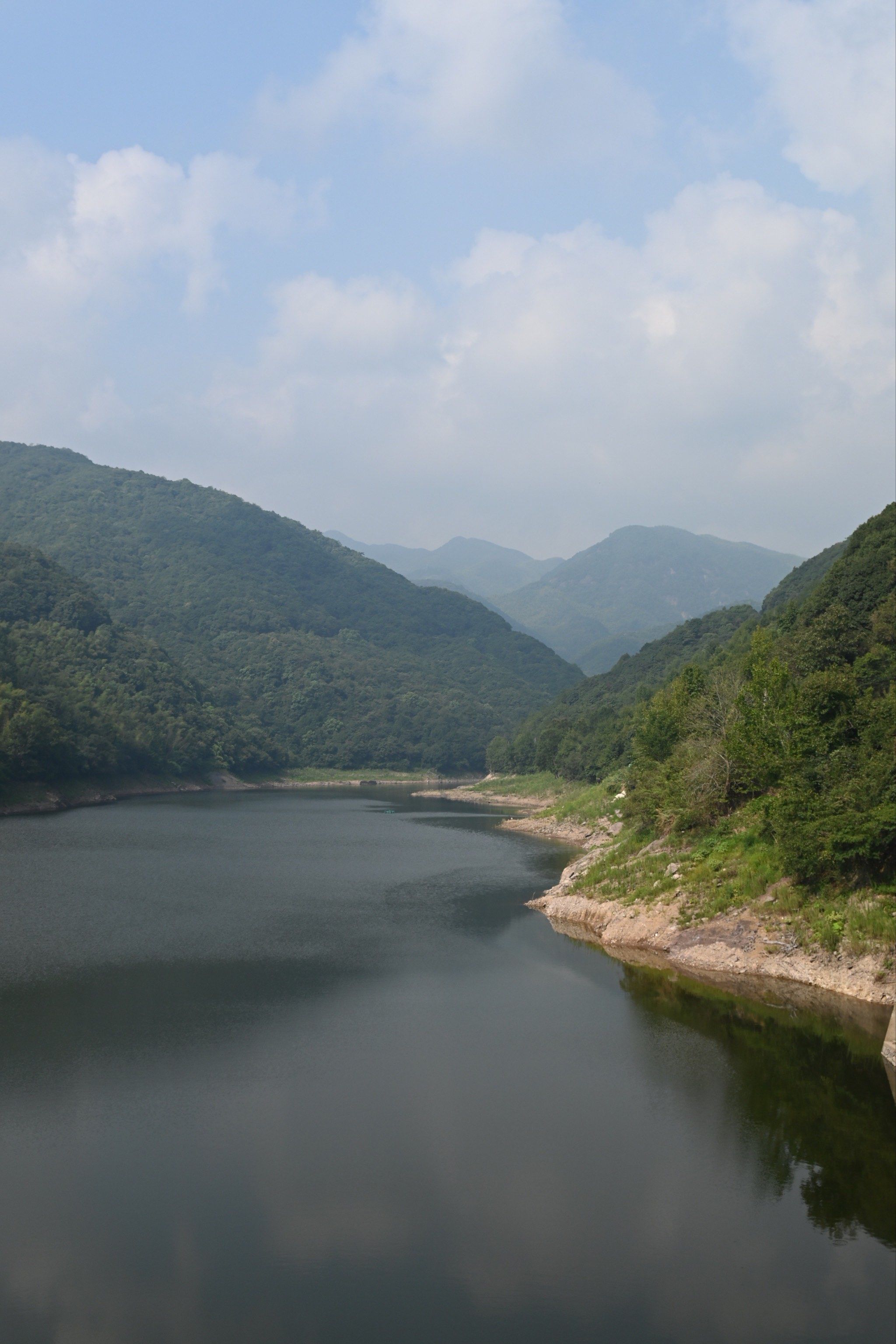 半山伴水度假村