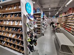-唯品会(北京国瑞城店)