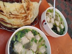 -石门侯·石门馄饨侯(革新北街店)