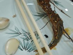 -泉哥小平房串店