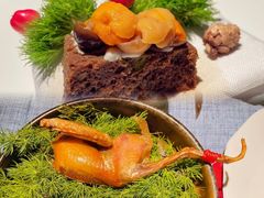 -弦月窗LUNETTE BY AMANDA(复兴路店)