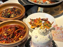 -阿瓦山寨·湘菜现炒·剁椒鱼头王(咸阳总店)
