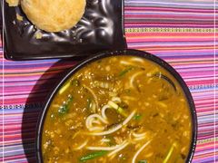 -香巴拉云南餐厅(华莱坞店)