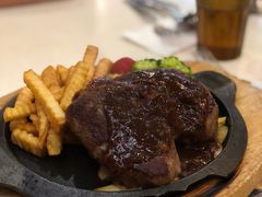 -香港新发烧腊茶餐厅(万象店)