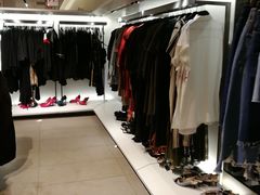 -ZARA(万达广场二七店)