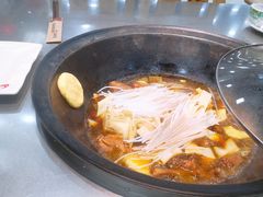柴鸡锅-屯老二农家铁锅炖·行业领军者(梅江店)