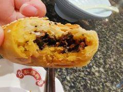 梅干菜酥烧饼-耿福兴(凤凰美食街店)