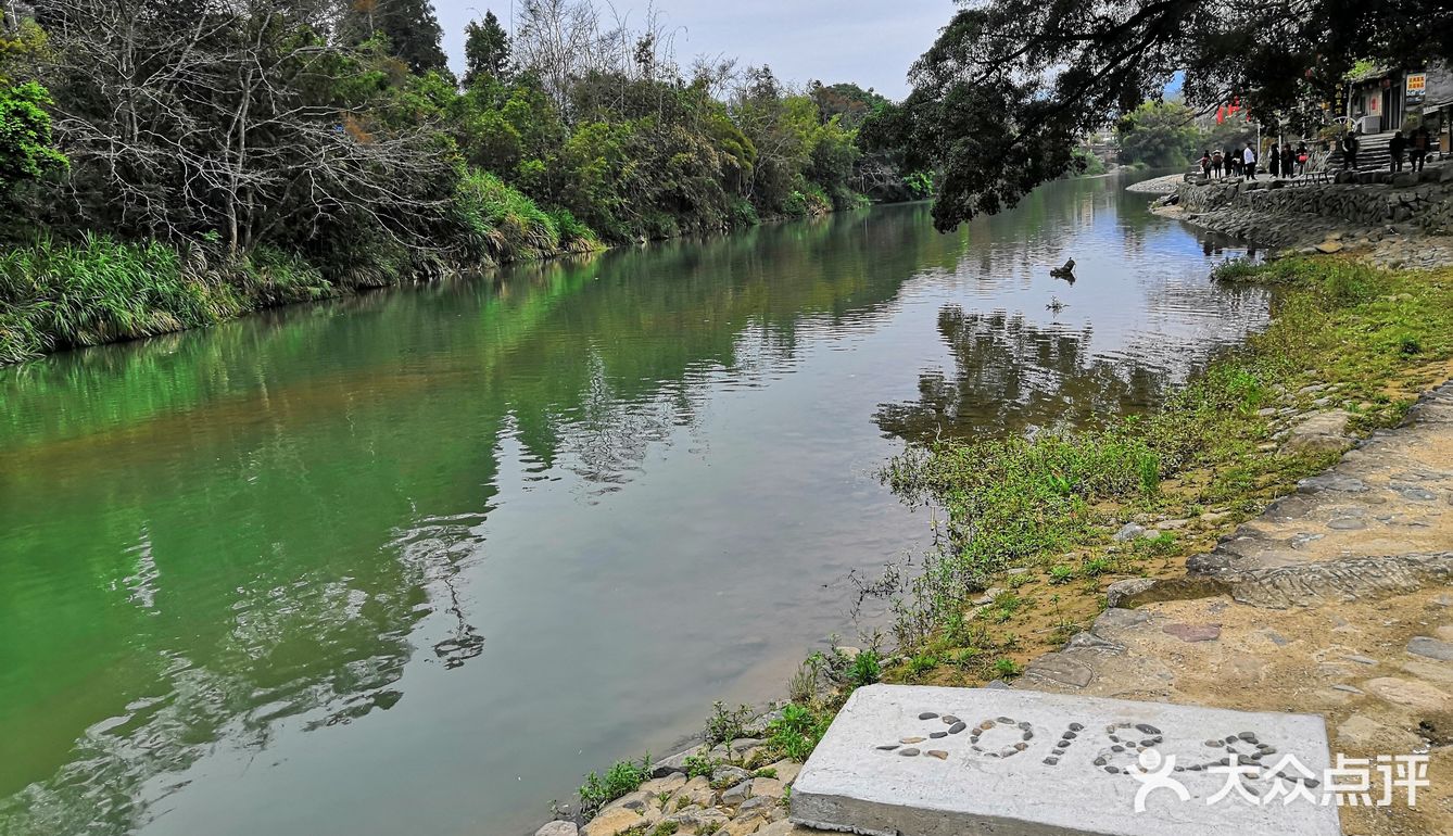 大风车和石头桥是电影云水谣取景地