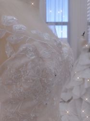 -Aros安麓笙婚纱礼服设计馆