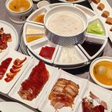 来这家餐厅一定要点这个烤鸭