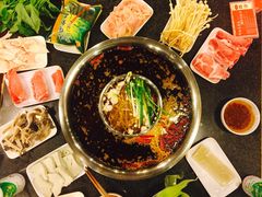 -邓莽子老火锅(中兴路总店)