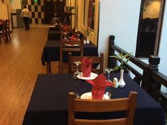 -Neary Khmer Restaurant