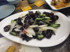 -老周家酱卤猪蹄私房菜(克拉玛依西街店)