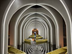 -涨巢·潮玩水疗局