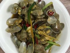 姜葱炒花蛤-阿杰臻选海鲜饭店(普陀山店)