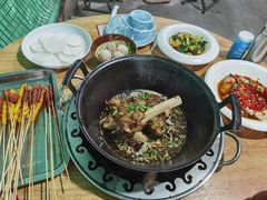 -茸梅路右拐龙虾-农家菜(松江店)