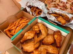 十翅狂欢盒-棒约翰比萨·意面(剑河店)