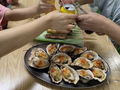 -蚝哥花姐湛江烤生蚝(美丽湾市场店)
