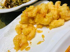 -老码头黑皮肘子锅包肉(赣水路店)