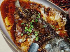 -八府香鸭·啫啫煲(华山路店)