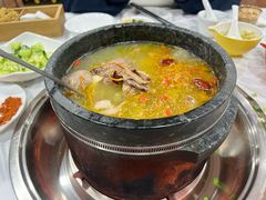 -鲁朗边巴次仁农家石锅