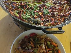 -鸿顺老铁锅美蛙鱼府(解放碑店)