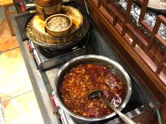 -谢老五跷脚牛肉·非遗传承店
