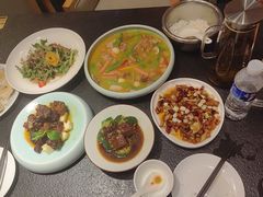 -万重锦·人文川菜馆(骡马市店)