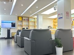 -弘仁宝佳比亚迪4S店(宝山旗舰店)