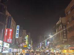 -六合夜市