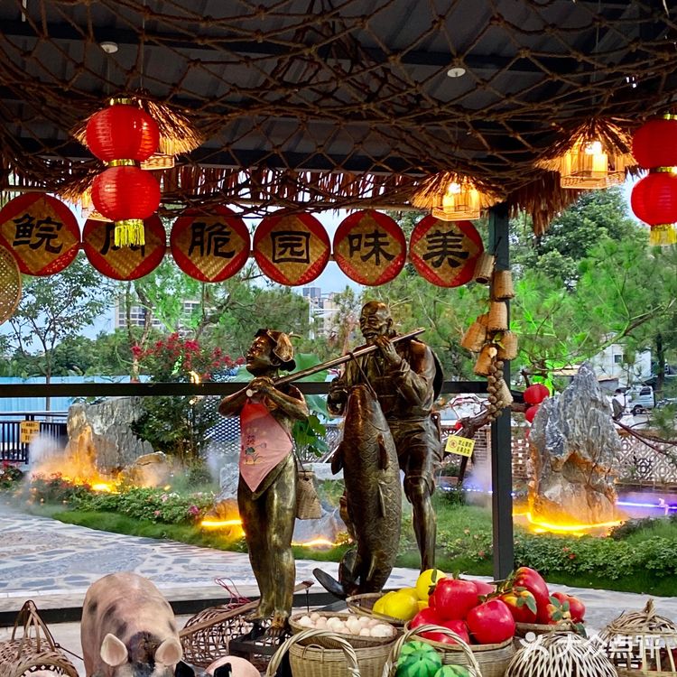 怎么回事呀？这家中山脆肉鲩火锅挤满了游客！！