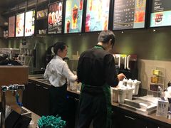 -星巴克臻选(南京金茂览秀城店)