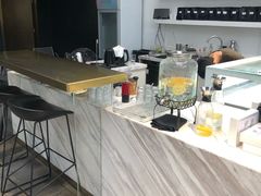 -UNI UNI(环亚凯瑟琳店)