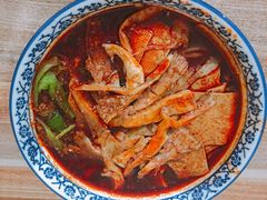 红油米线-老字号杨坡红油米线腊汁肉夹馍(东四道巷店)