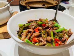 -费大厨辣椒炒肉(黄兴中心广场店)